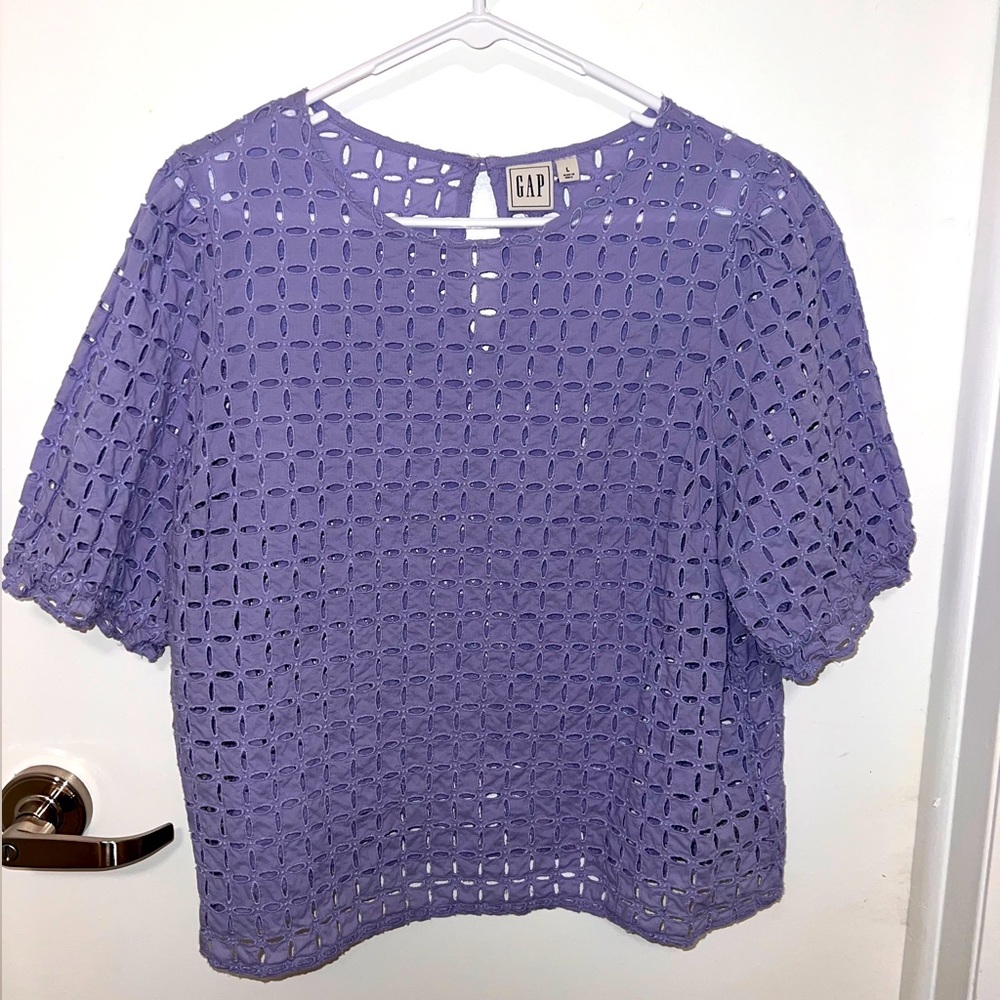 GAP Lilac blouse. Worn once. Size L